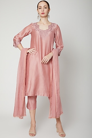 Blush Pink Embroidered Kurta Set by Dharai