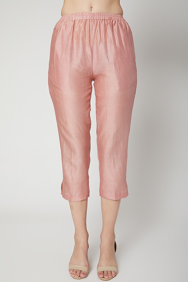 Blush Pink Embroidered Kurta Set by Dharai at Pernia's Pop Up Shop
