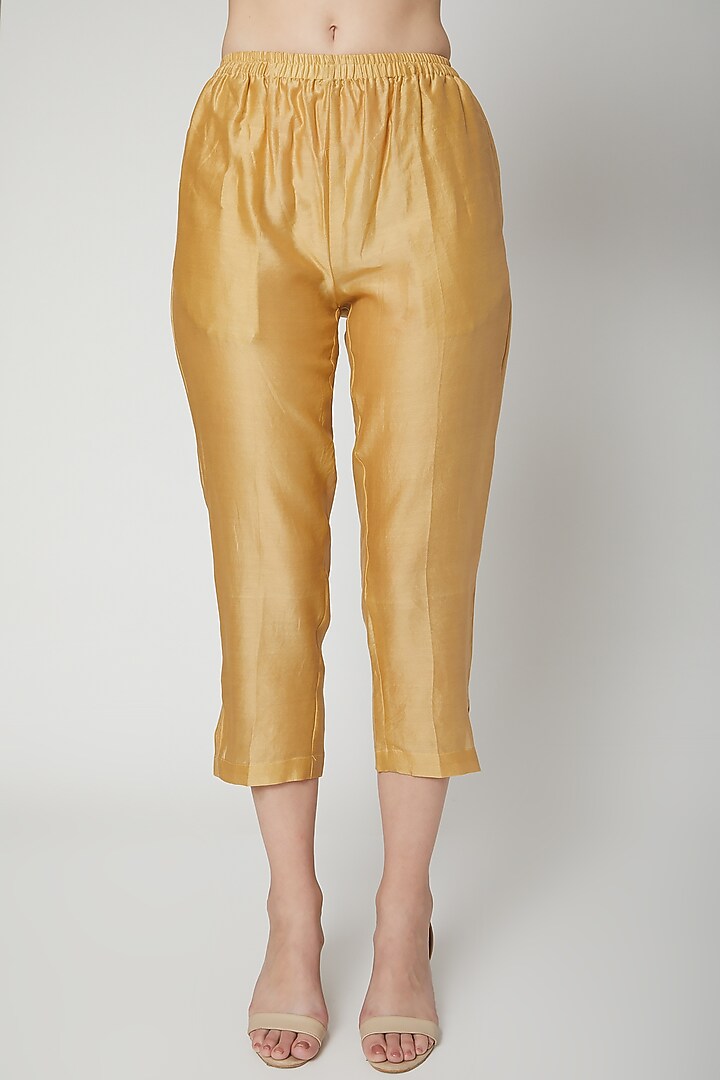 Yellow Embroidered Kurta Set by Dharai at Pernia's Pop Up Shop