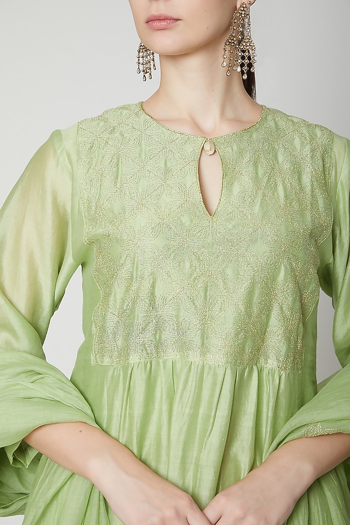 Lime Green Embroidered Kurta Set by Dharai at Pernia's Pop Up Shop
