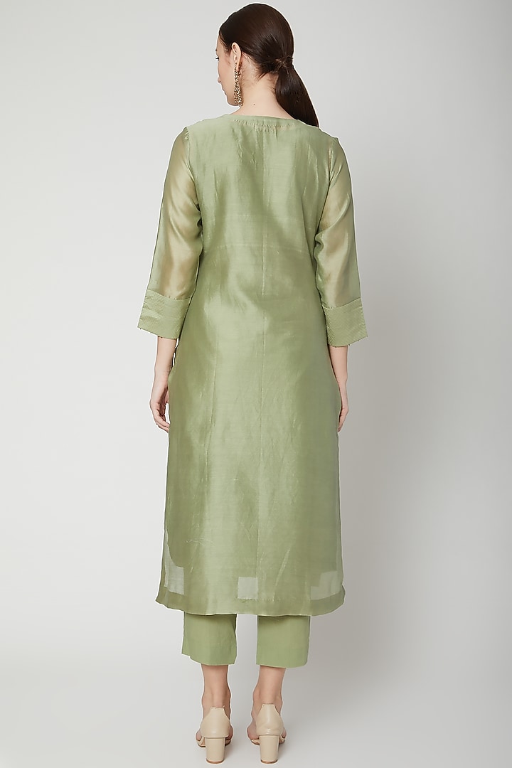 Olive Green Embroidered Kurta Set by Dharai at Pernia's Pop Up Shop