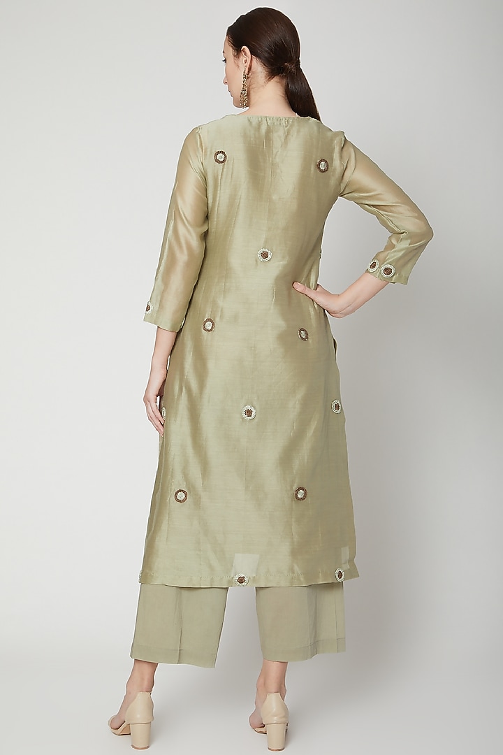 Olive Green Hand Embroidered Kurta Set by Dharai at Pernia's Pop Up Shop