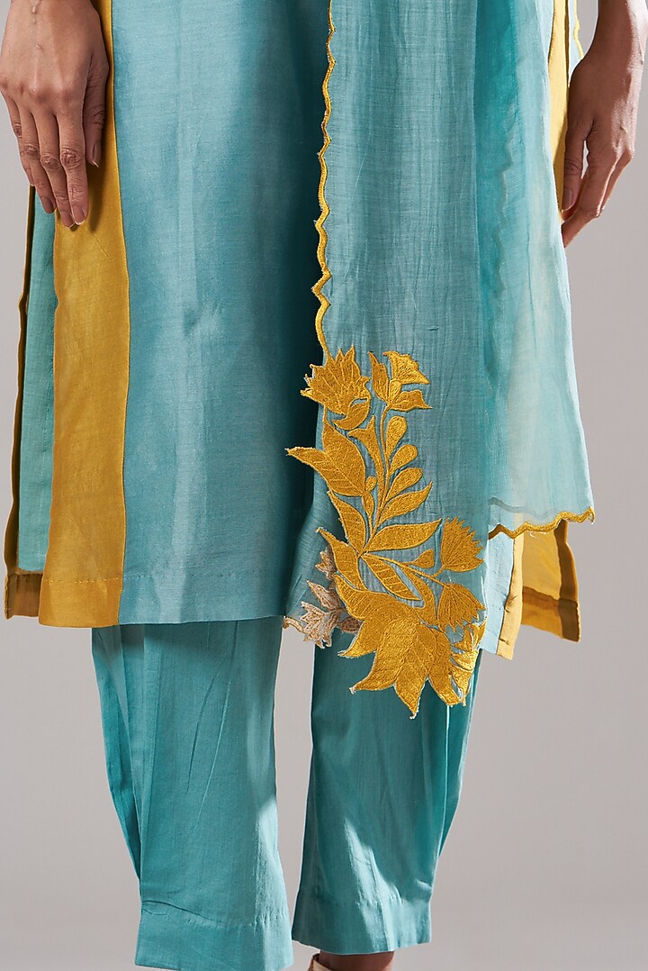 Dusty Blue Pure Chanderi Kurta Set by Dharai at Pernia's Pop Up Shop