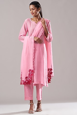 Light Pink Pure Chanderi Kurta Set by Dharai