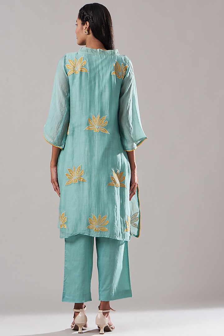 Dusty Blue Embroidered Kurta Set by Dharai at Pernia's Pop Up Shop