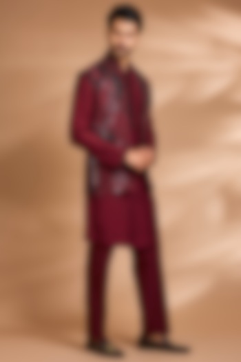 Maroon Rayon Silk Threadwork Bundi Jacket Set by Dhananjay at Pernia's Pop Up Shop