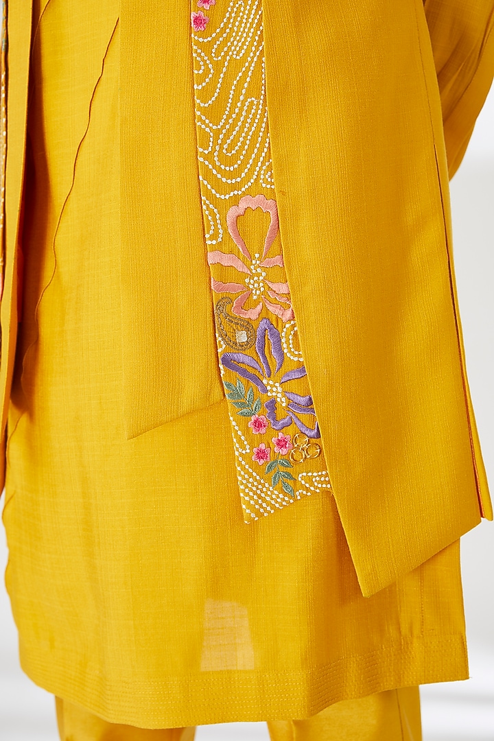 Yellow Silk Resham Embroidered Indo-Western Set by Dhananjay at Pernia's Pop Up Shop
