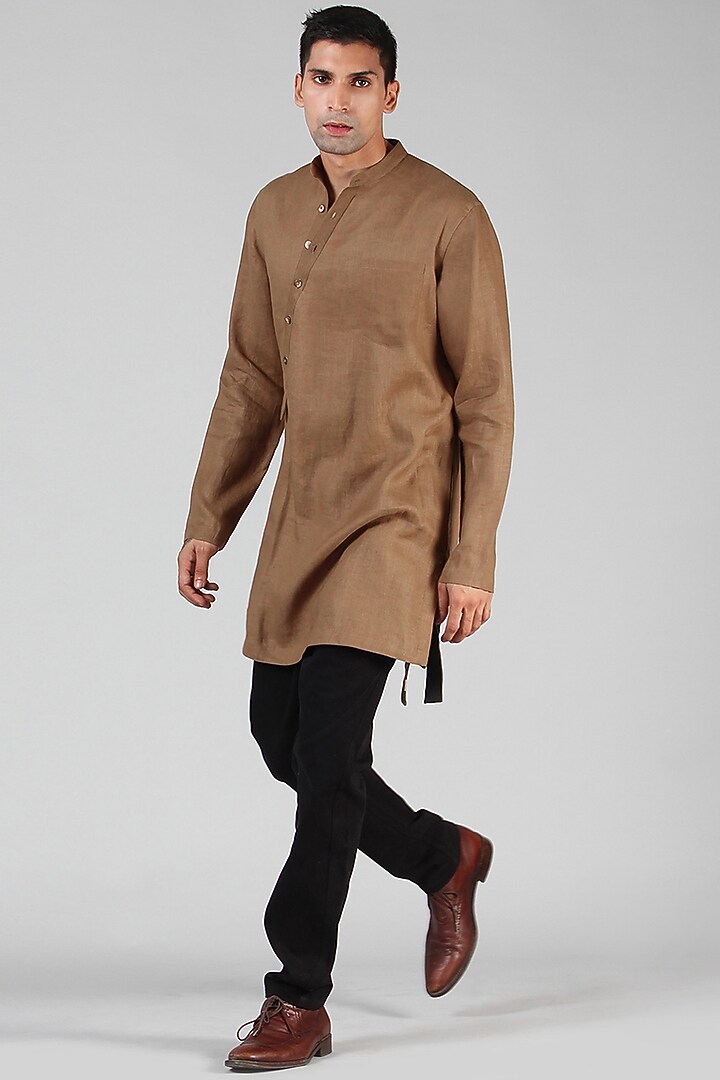 Bronze Asymmetric Kurta by Dhatu Design Studio at Pernia's Pop Up Shop