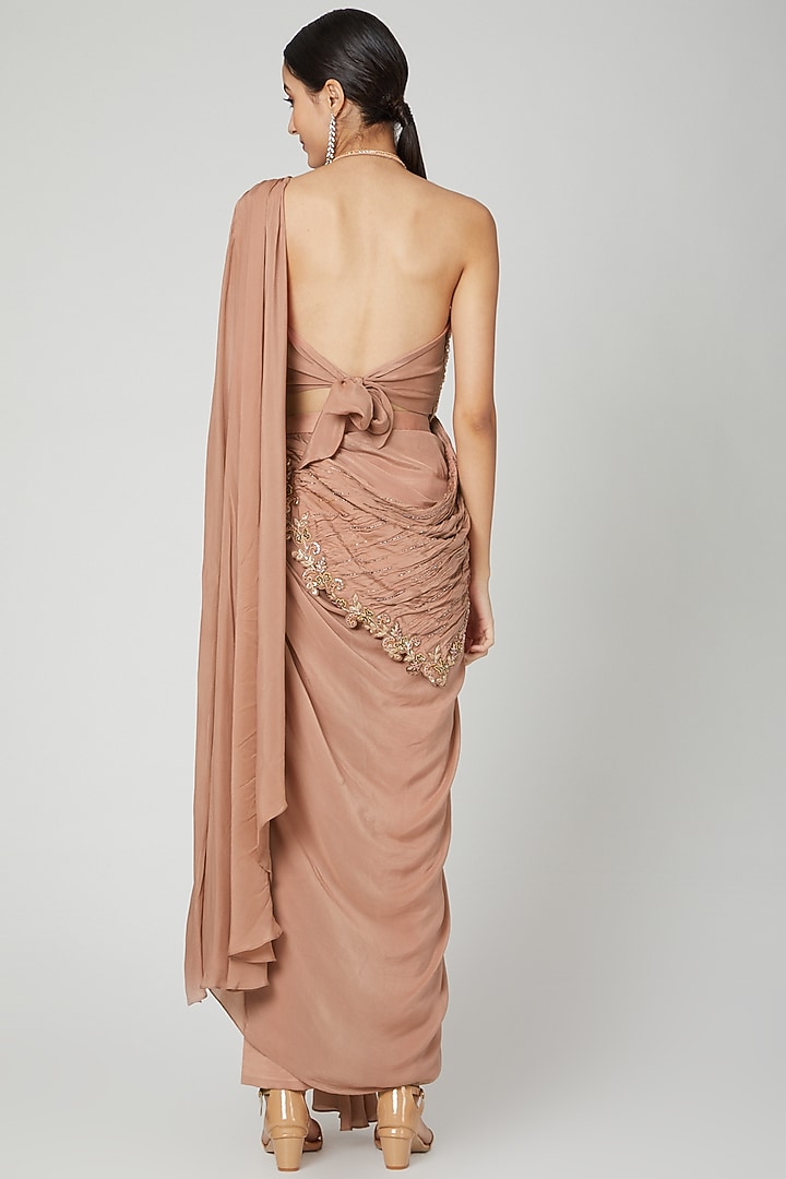 Brown Embroidered Draped Wedding Saree Set by Nitika Kanodia Gupta at Pernia's Pop Up Shop