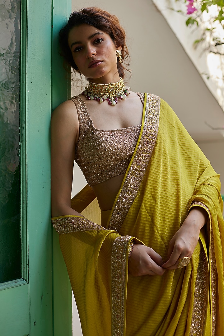 Yellow Banarasi & Dupion Silk Hand Embroidered Wedding Saree Set by DHRUVI PANCHAL at Pernia's Pop Up Shop
