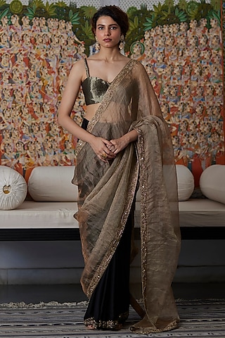 Black & Gold Pure Tissue Hand Embroidered Saree Set by DHRUVI PANCHAL