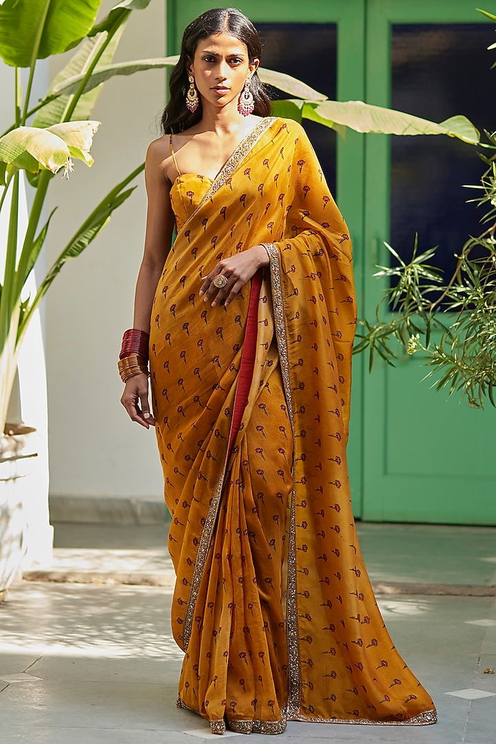 Yellow Organza Kalamkari Hand Painted Saree Set by DHRUVI PANCHAL