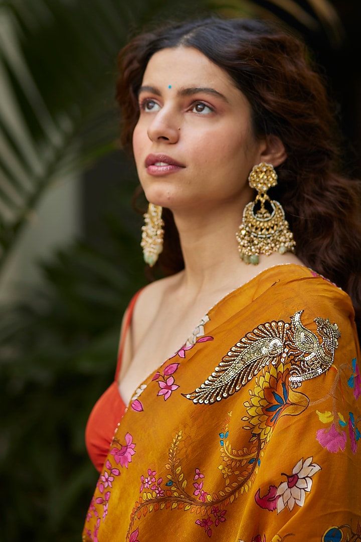Yellow Organza Kalamkari Hand Painted & Embroidered Wedding Saree Set by DHRUVI PANCHAL at Pernia's Pop Up Shop