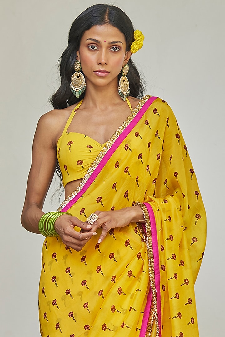 Yellow Organza Lotus Printed Wedding Saree Set by DHRUVI PANCHAL at Pernia's Pop Up Shop