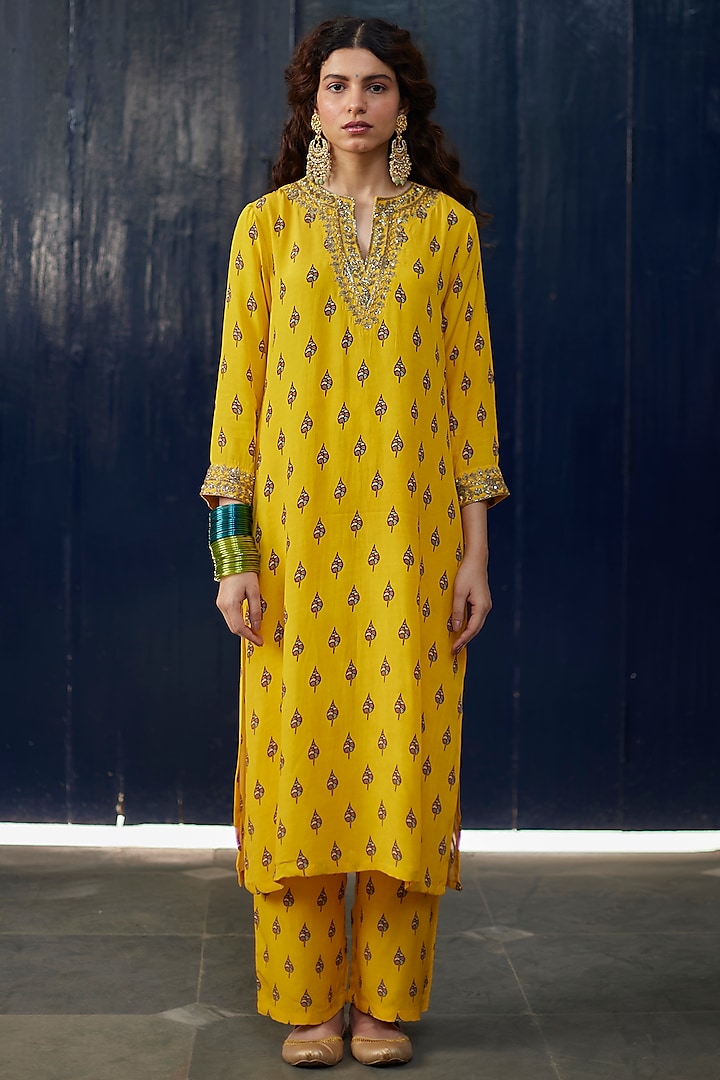 Yellow Crepe Printed & Embroidered Kurta Set by DHRUVI PANCHAL