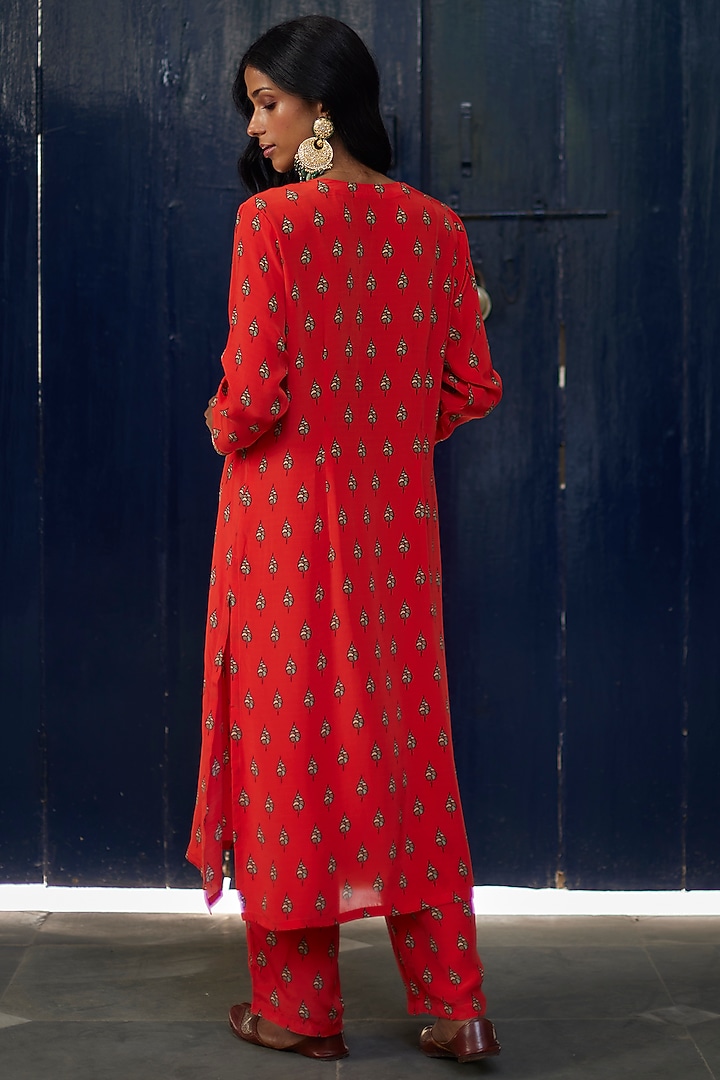 Orange Crepe Printed & Embroidered Kurta Set by DHRUVI PANCHAL at Pernia's Pop Up Shop