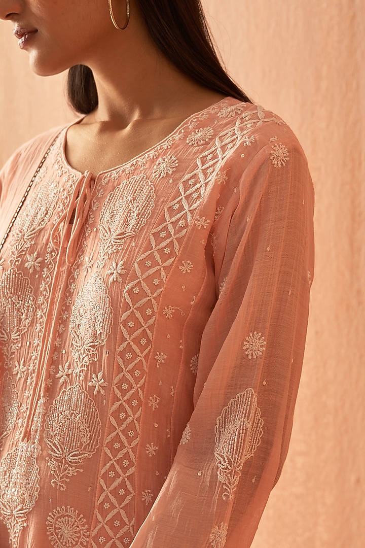 Peach Soft Chanderi Embroidered Kurta Set by Dhaaga & Co. by Savnit Gurnani at Pernia's Pop Up Shop