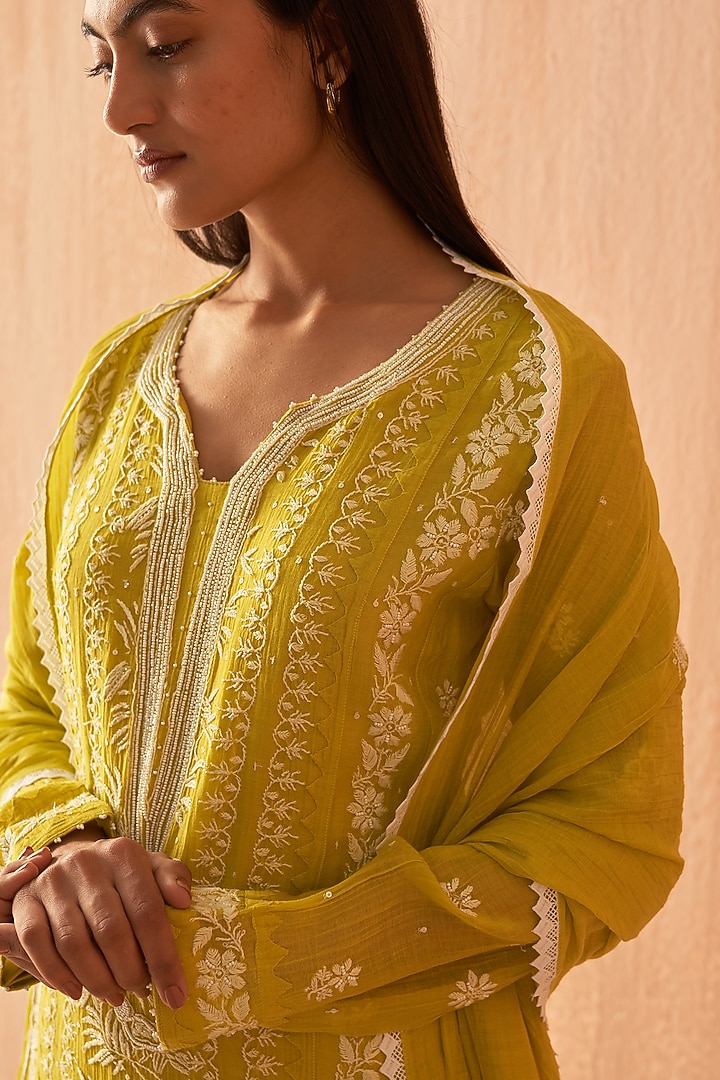 Lime Green Mul Chanderi Embroidered Kurta Set by Dhaaga & Co. by Savnit Gurnani at Pernia's Pop Up Shop