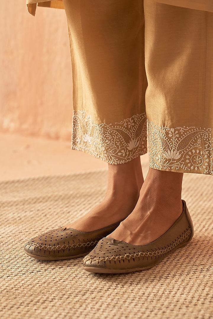 Gold Chanderi Embroidered Kurta Set by Dhaaga & Co. by Savnit Gurnani at Pernia's Pop Up Shop