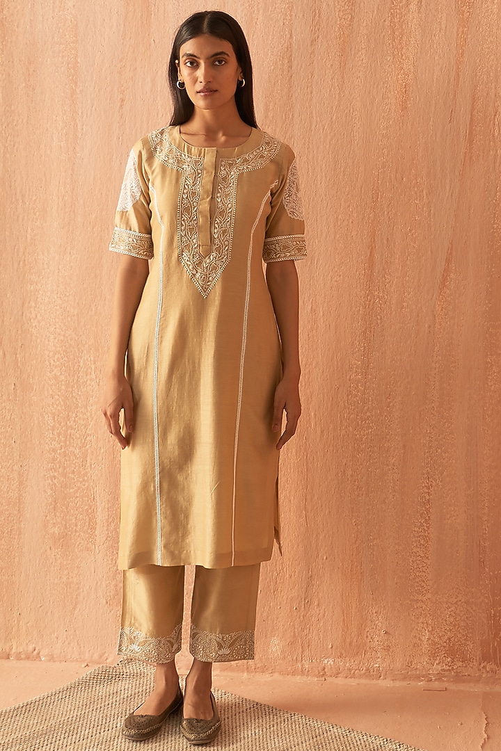 Gold Chanderi Embroidered Kurta Set by Dhaaga & Co. by Savnit Gurnani at Pernia's Pop Up Shop