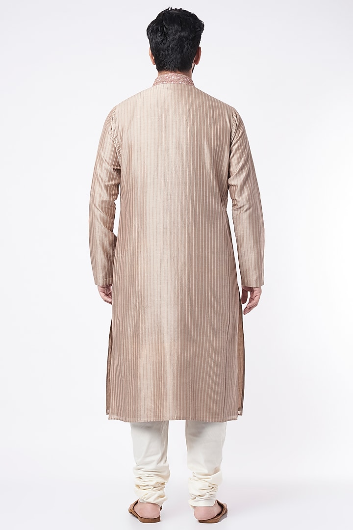 Silver Cotton Silk Embroidered Kurta Set by Dhruv Vaish at Pernia's Pop Up Shop