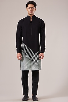 product-color-Black