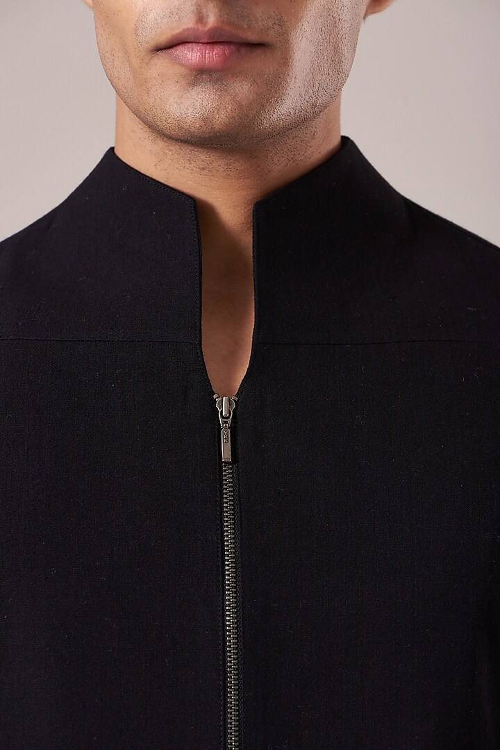 Black Cotton Silk Chanderi Printed Kurta Set by Dhruv Vaish at Pernia's Pop Up Shop