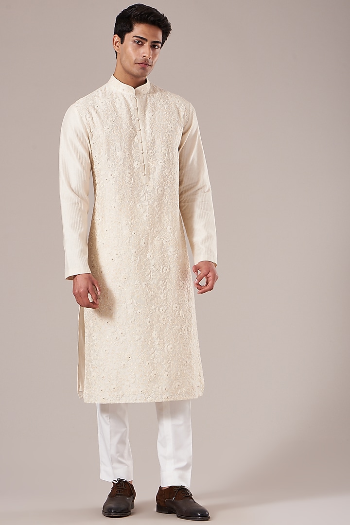 Ivory Cotton Silk Chanderi Embroidered Kurta Set by Dhruv Vaish at Pernia's Pop Up Shop