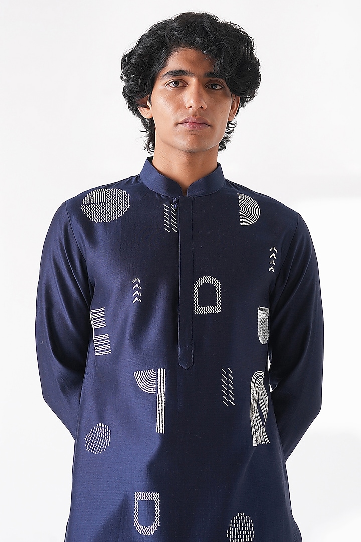 Navy Blue Cotton Silk Chanderi Thread Embroidered Short Kurta by Dhruv Vaish at Pernia's Pop Up Shop