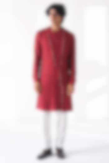 Earthy Red Cotton Silk Textured Kurta Set by Dhruv Vaish at Pernia's Pop Up Shop