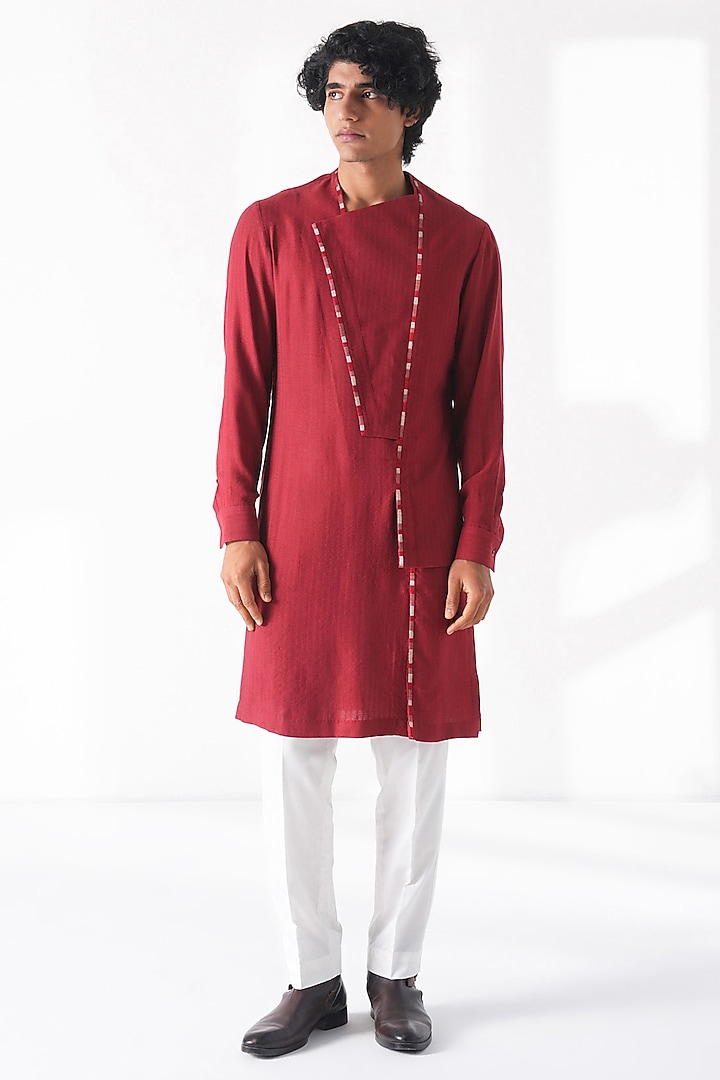 Earthy Red Cotton Silk Textured Kurta Set by Dhruv Vaish at Pernia's Pop Up Shop