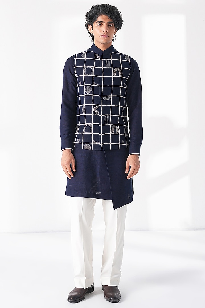 Navy Blue Silk Thread Embroidered Nehru Jacket by Dhruv Vaish at Pernia's Pop Up Shop