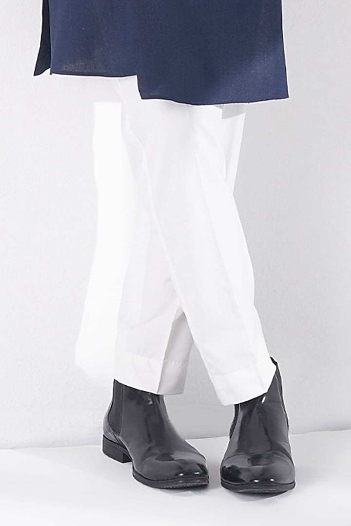 Navy Blue Motif Thread Embroidered Cotton Silk Kurta Set by Dhruv Vaish at Pernia's Pop Up Shop