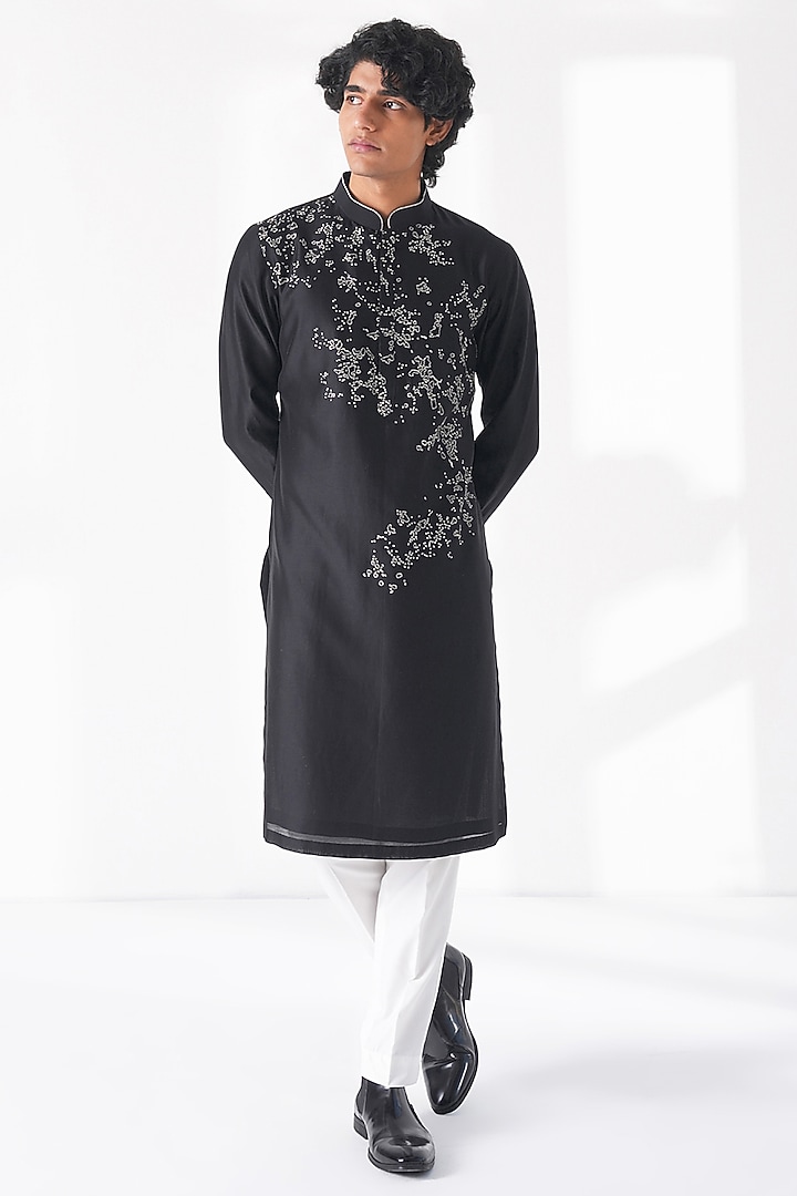 Black Cotton Silk Chanderi Embroidered Kurta Set by Dhruv Vaish at Pernia's Pop Up Shop