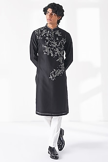 product-color-Black
