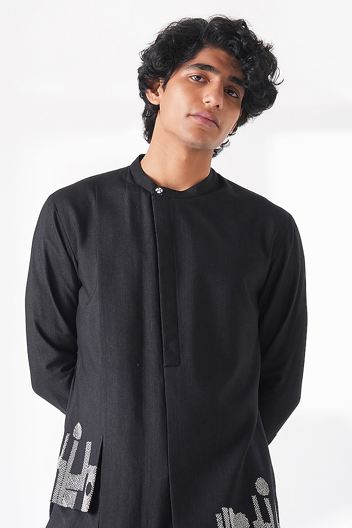 Black Motif Thread Embroidered Cotton Silk Embroidered Kurta Set by Dhruv Vaish at Pernia's Pop Up Shop