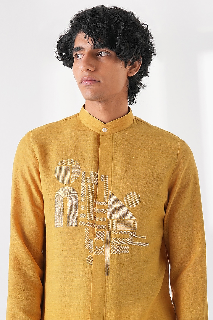 Marigold-Colored Matka Silk Embroidered Kurta Set by Dhruv Vaish at Pernia's Pop Up Shop