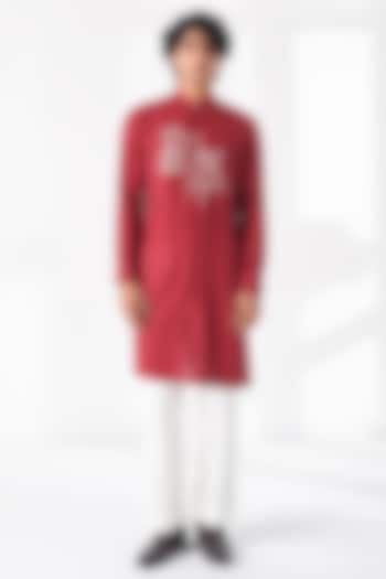 Earthy Red Matka Silk Embroidered Kurta Set by Dhruv Vaish at Pernia's Pop Up Shop