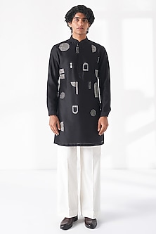 product-color-Black