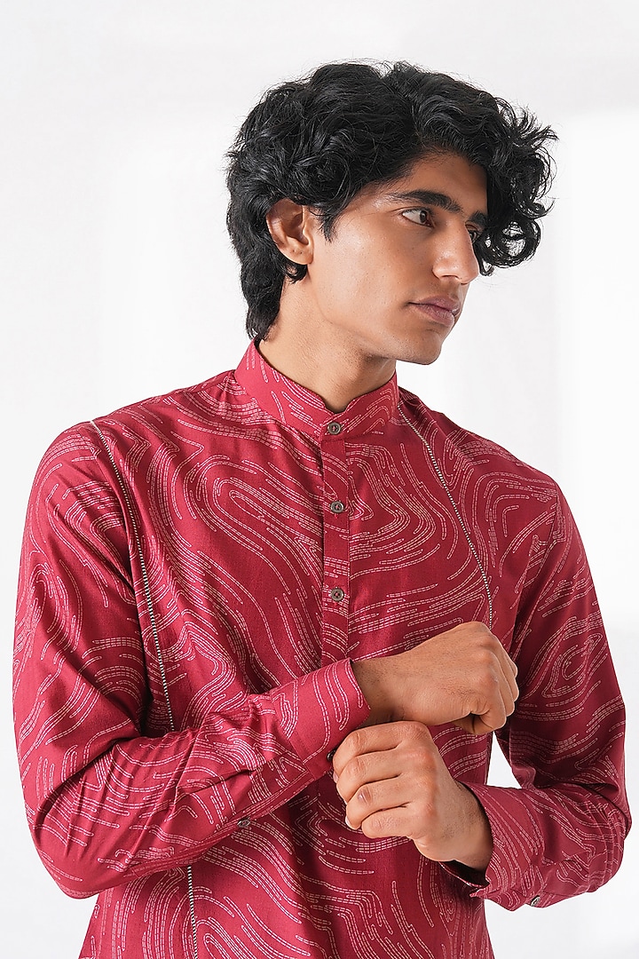 Earthy Red Spun Silk Graphic Printed Short Kurta by Dhruv Vaish at Pernia's Pop Up Shop