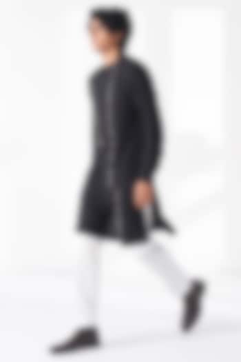 Black Cotton Silk Textured Kurta Set by Dhruv Vaish at Pernia's Pop Up Shop