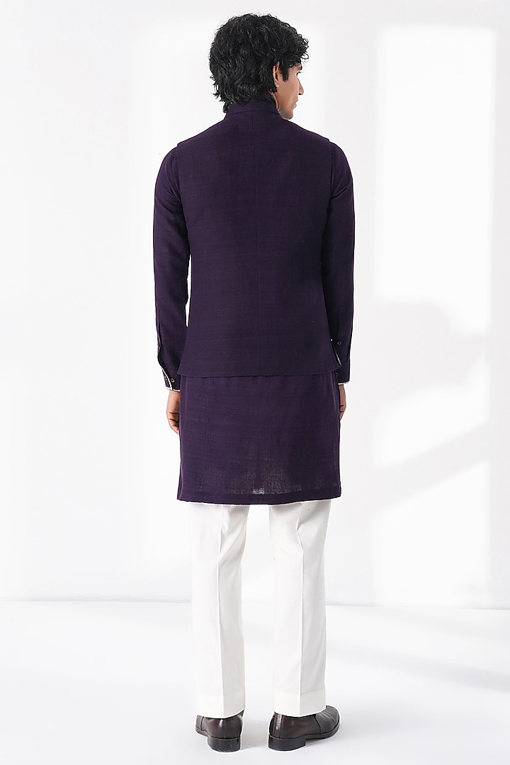 Midnight Purple Matka Silk Thread Embroidered Kurta by Dhruv Vaish at Pernia's Pop Up Shop