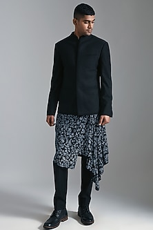 product-color-Black