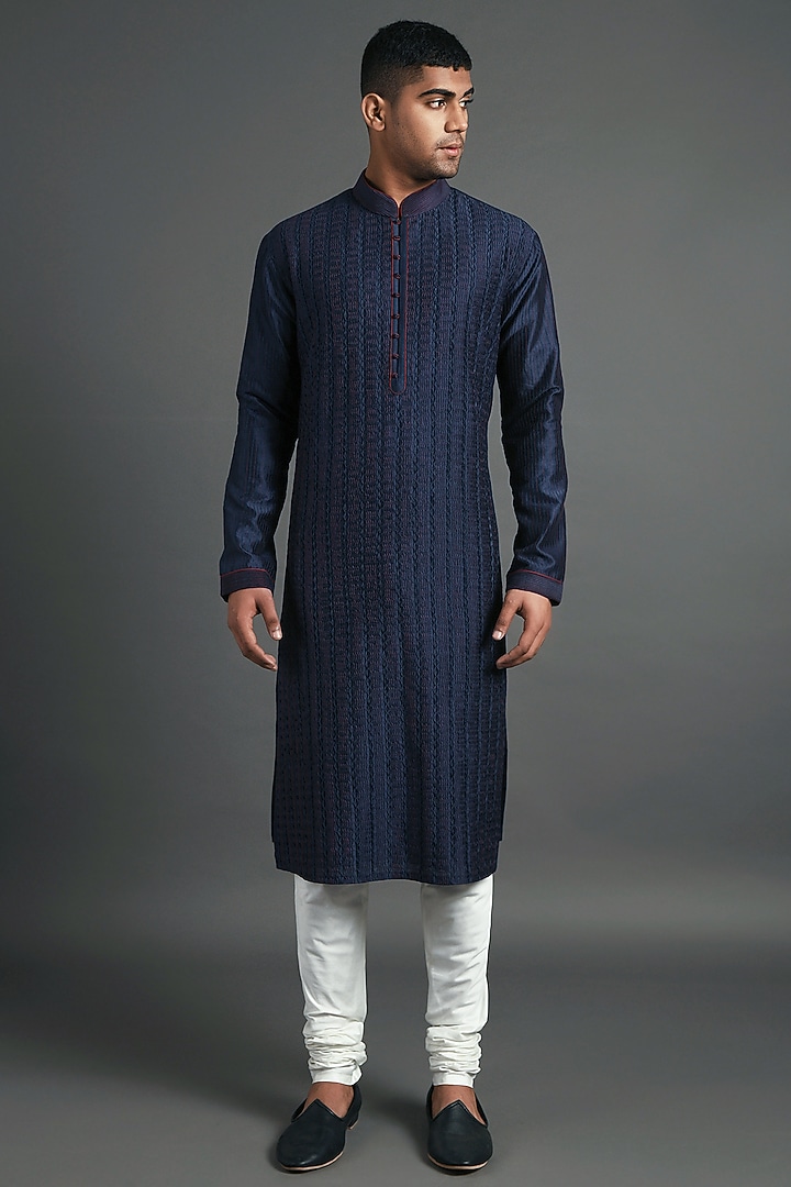 Navy Blue & White Kurta Set With Pintucks by Dhruv Vaish at Pernia's Pop Up Shop