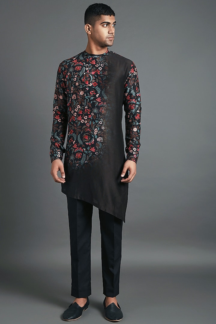 Black Printed Kurta Set by Dhruv Vaish