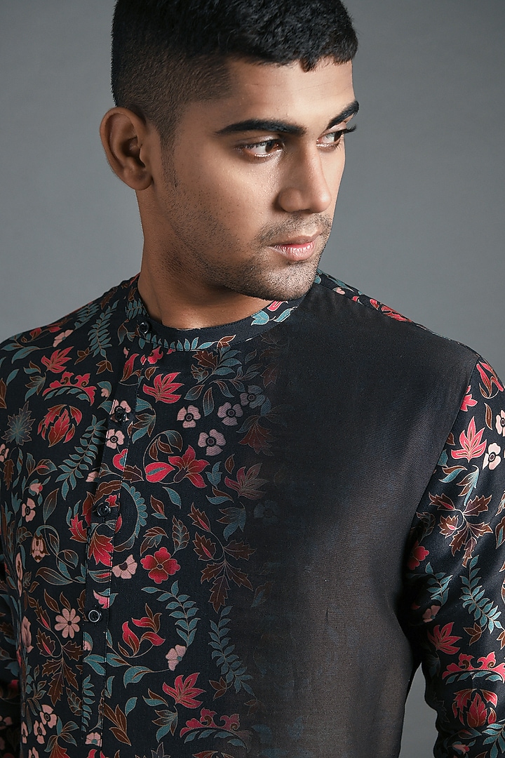 Black Cotton Silk Chanderi Printed Kurta Set by Dhruv Vaish at Pernia's Pop Up Shop