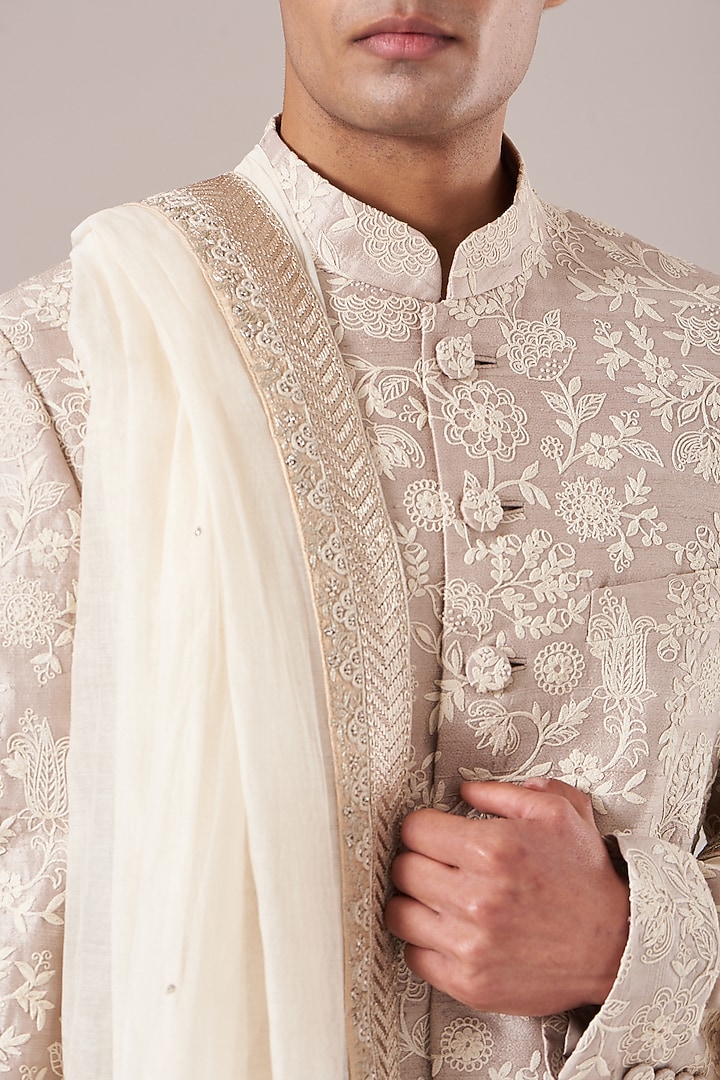 Ivory Cotton & Silk Embroidered Stole by Dhruv Vaish at Pernia's Pop Up Shop