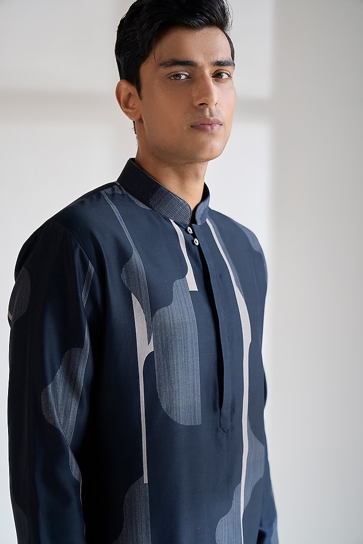 Navy Chanderi Printed Kurta Set by Dhruv Vaish at Pernia's Pop Up Shop