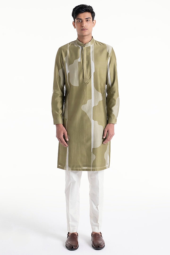 Fern Chanderi Printed Kurta Set by Dhruv Vaish at Pernia's Pop Up Shop