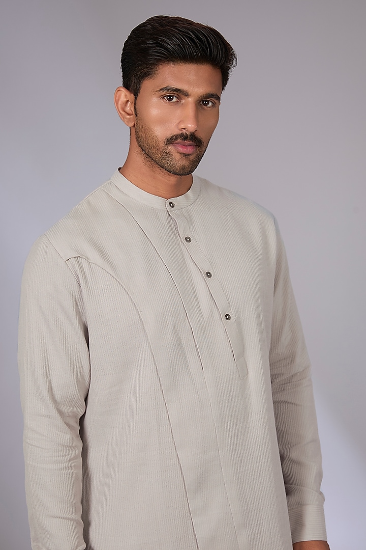 London Fog Cotton Silk Chanderi Kurta Set by Dhruv Vaish at Pernia's Pop Up Shop
